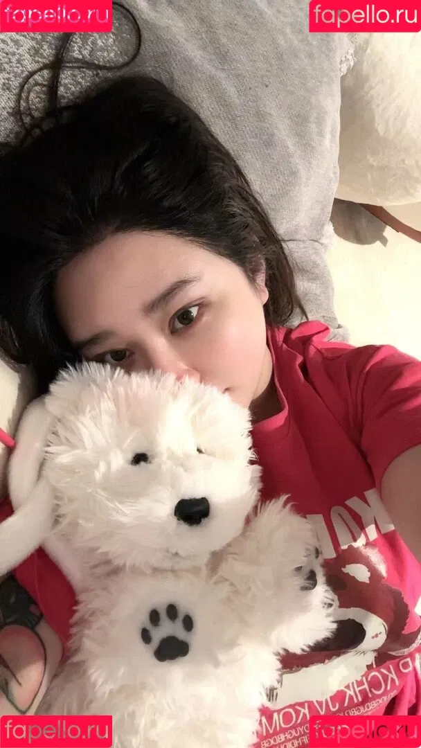 Hitomi Songyuxin / Lindsay78690789 / i_am_hitomi_1994 / songyuxinhitomi Onlyfans Photo Gallery 