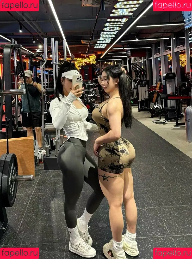 Hitomi Songyuxin / Lindsay78690789 / i_am_hitomi_1994 / songyuxinhitomi Onlyfans Photo Gallery 