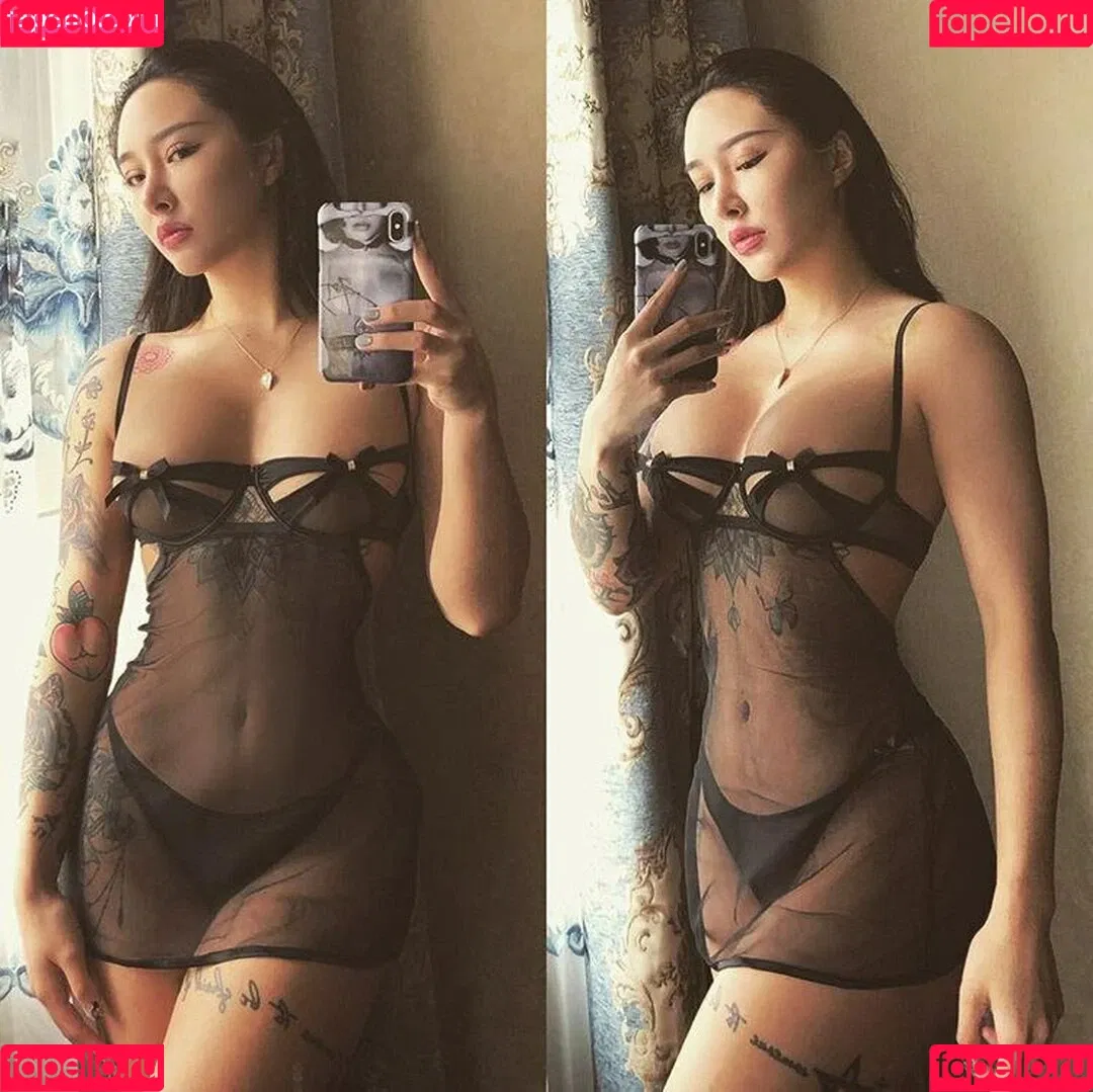 Hitomi Songyuxin / Lindsay78690789 / i_am_hitomi_1994 / songyuxinhitomi Onlyfans Photo Gallery 