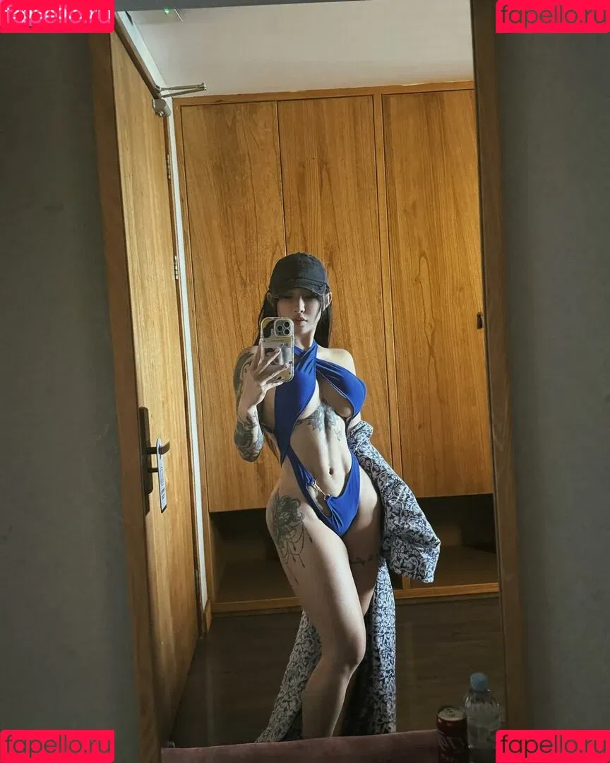 Hitomi Songyuxin / Lindsay78690789 / i_am_hitomi_1994 / songyuxinhitomi Onlyfans Photo Gallery 