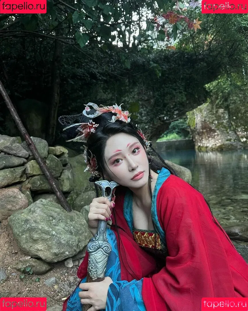Hitomi Songyuxin / Lindsay78690789 / i_am_hitomi_1994 / songyuxinhitomi Onlyfans Photo Gallery 