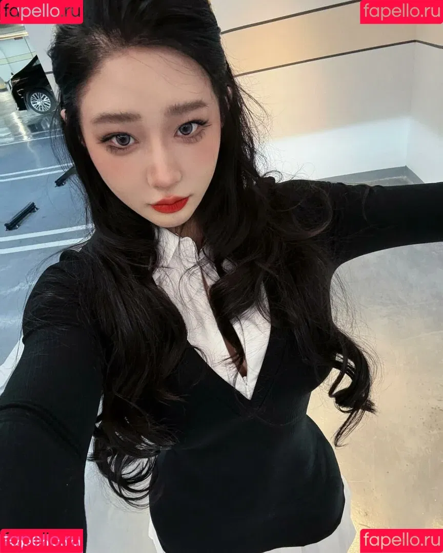 Hitomi Songyuxin / Lindsay78690789 / i_am_hitomi_1994 / songyuxinhitomi Onlyfans Photo Gallery 