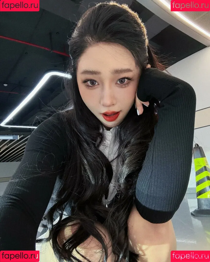 Hitomi Songyuxin / Lindsay78690789 / i_am_hitomi_1994 / songyuxinhitomi Onlyfans Photo Gallery 