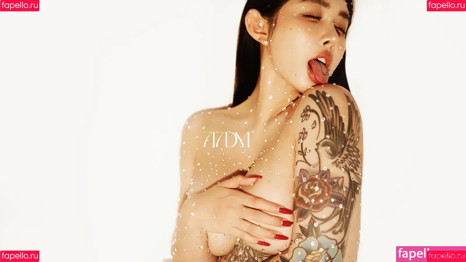 Hitomi Songyuxin / Lindsay78690789 / i_am_hitomi_1994 / songyuxinhitomi Onlyfans Photo Gallery 