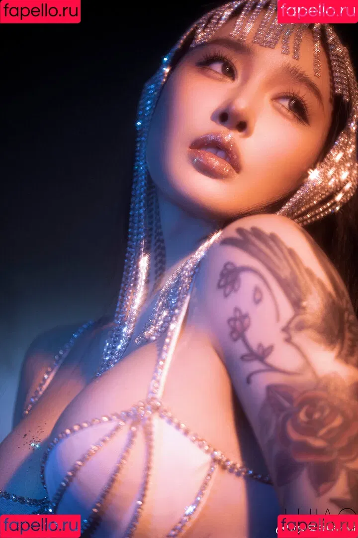 Hitomi Songyuxin / Lindsay78690789 / i_am_hitomi_1994 / songyuxinhitomi Onlyfans Photo Gallery 