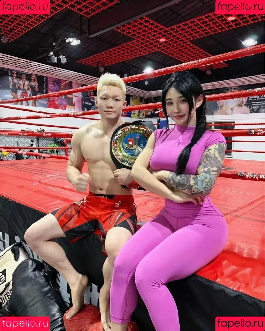 Hitomi Songyuxin / Lindsay78690789 / i_am_hitomi_1994 / songyuxinhitomi Onlyfans Photo Gallery 