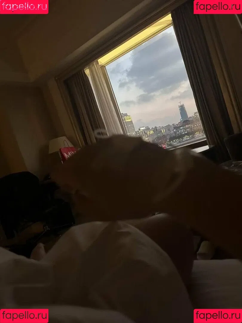 Hitomi Songyuxin / Lindsay78690789 / i_am_hitomi_1994 / songyuxinhitomi Onlyfans Photo Gallery 