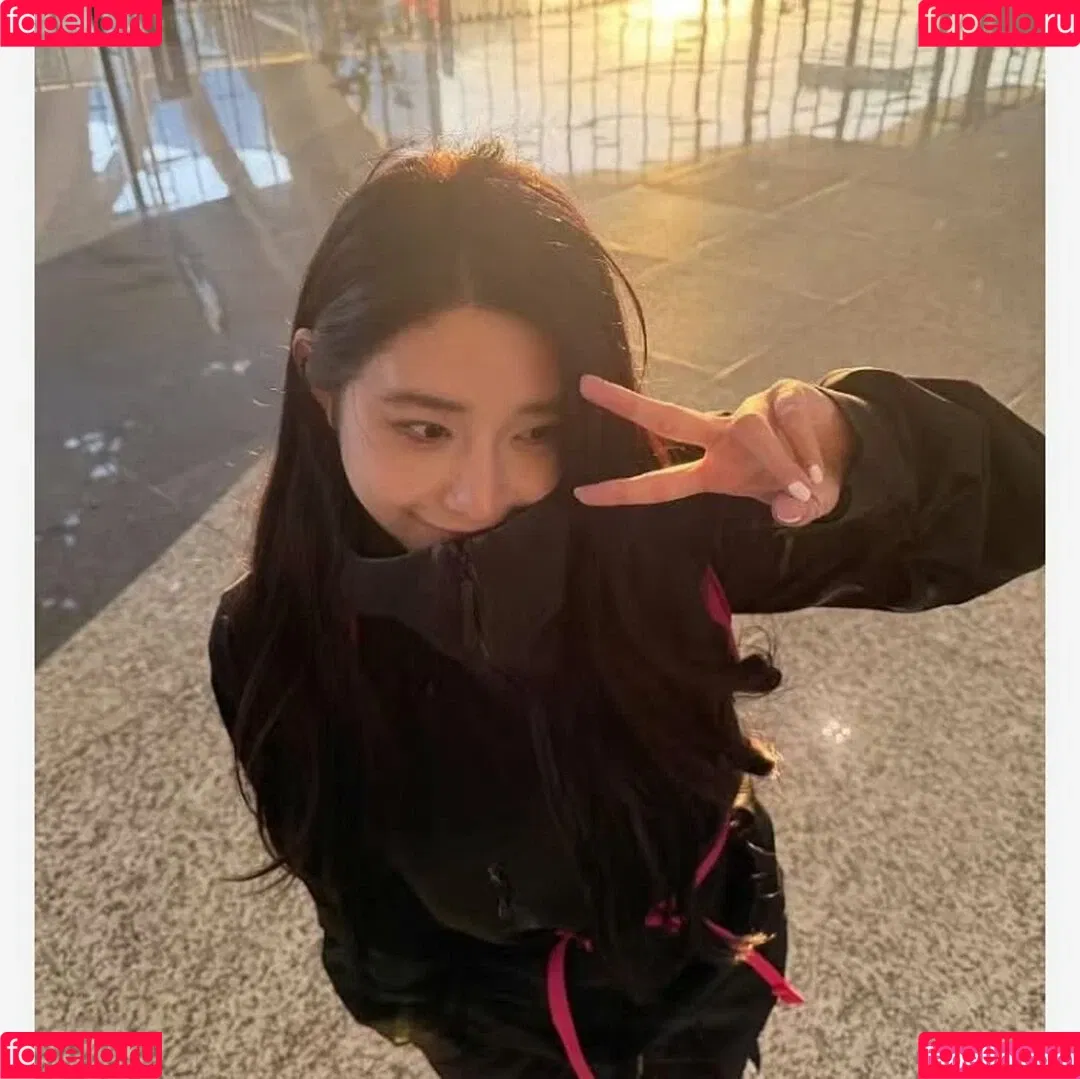 Hitomi Songyuxin / Lindsay78690789 / i_am_hitomi_1994 / songyuxinhitomi Onlyfans Photo Gallery 