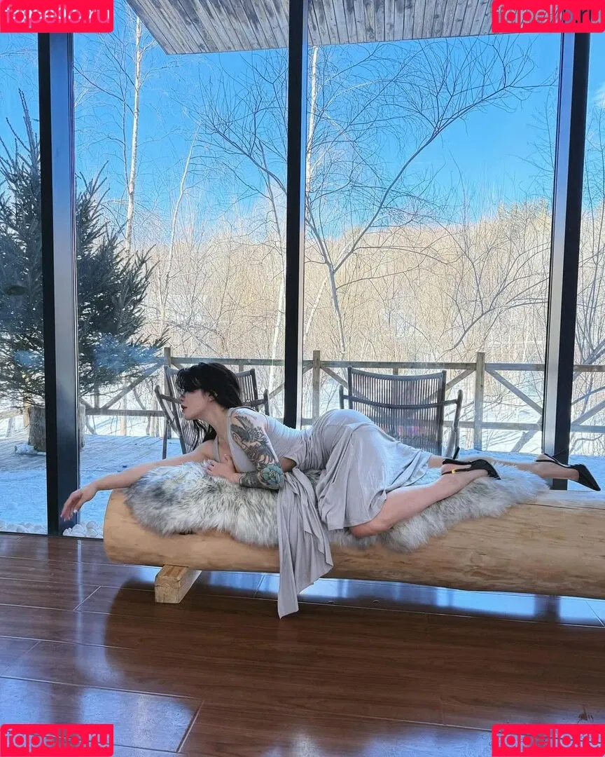 Hitomi Songyuxin / Lindsay78690789 / i_am_hitomi_1994 / songyuxinhitomi Onlyfans Photo Gallery 