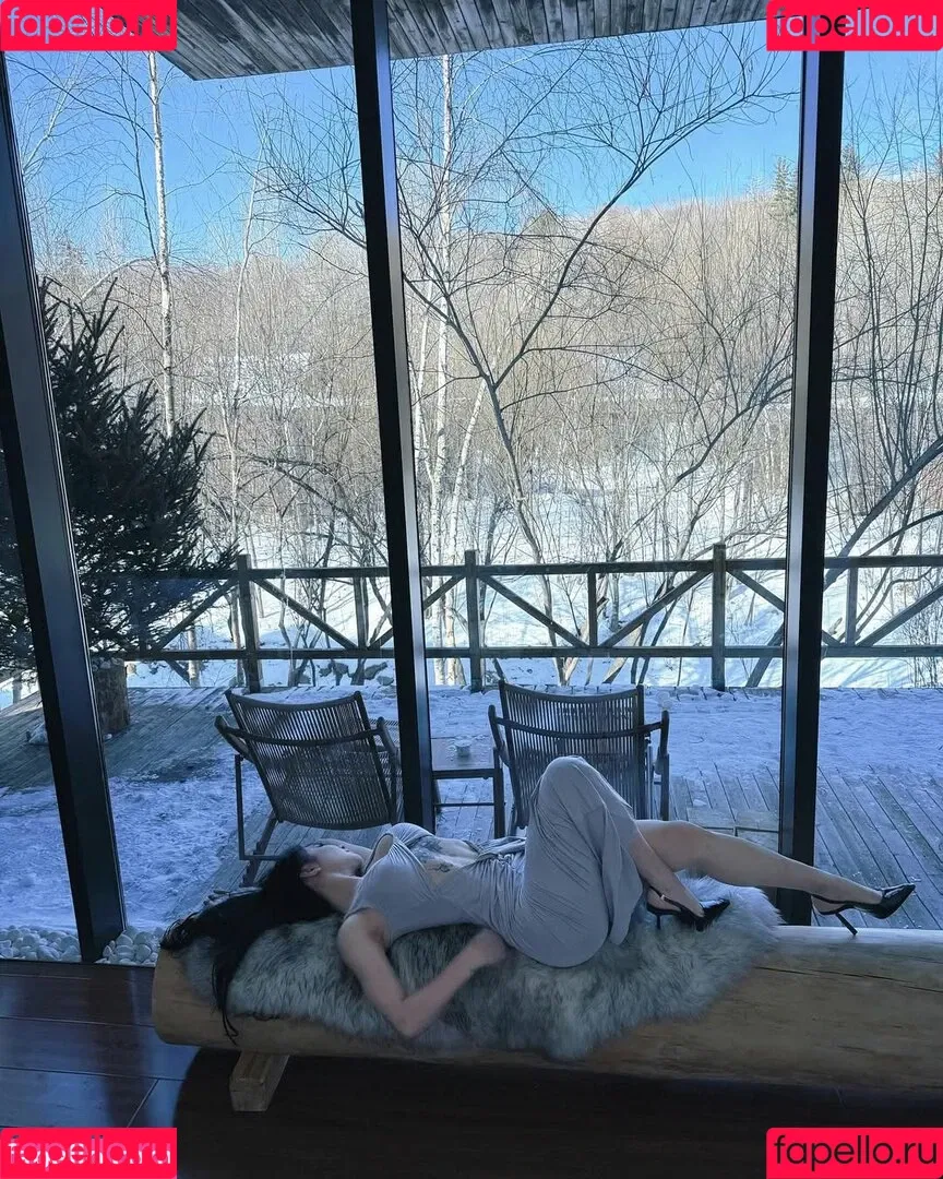 Hitomi Songyuxin / Lindsay78690789 / i_am_hitomi_1994 / songyuxinhitomi Onlyfans Photo Gallery 