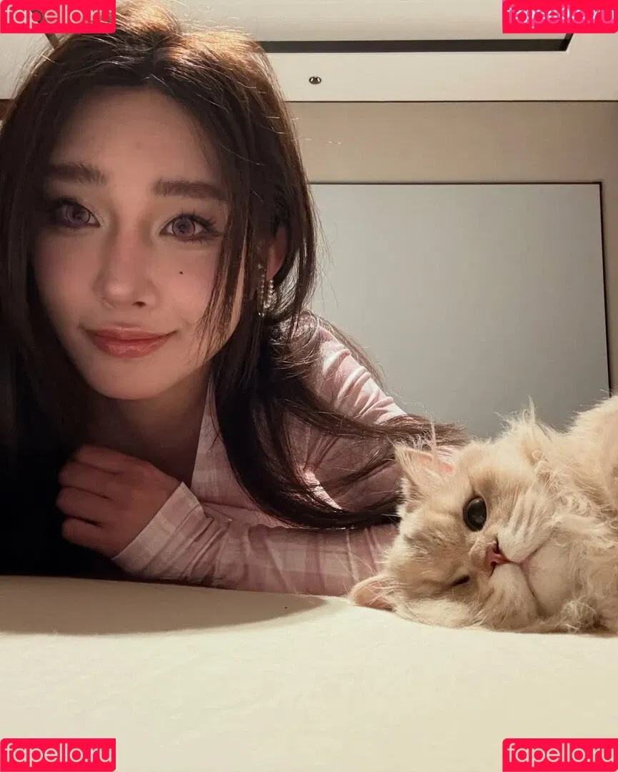 Hitomi Songyuxin / Lindsay78690789 / i_am_hitomi_1994 / songyuxinhitomi Onlyfans Photo Gallery 