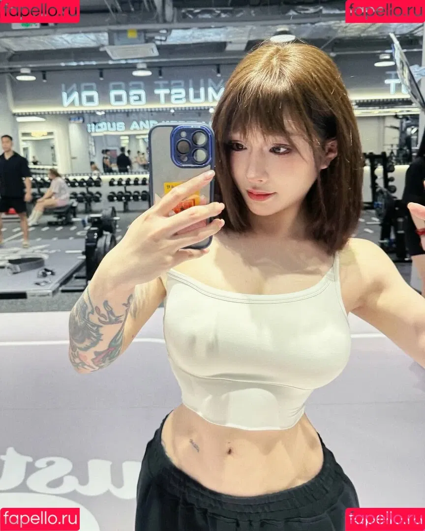Hitomi Songyuxin / Lindsay78690789 / i_am_hitomi_1994 / songyuxinhitomi Onlyfans Photo Gallery 