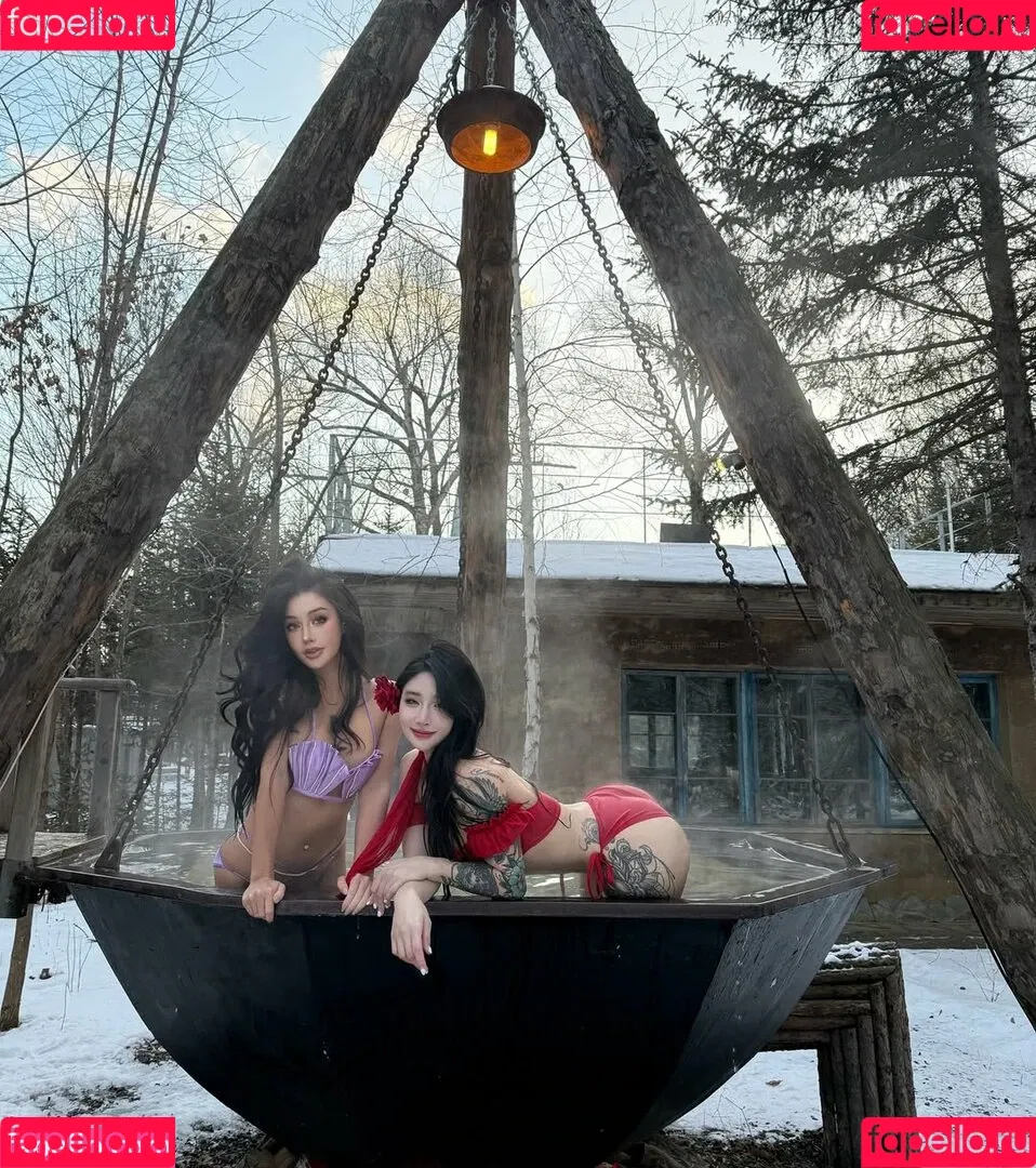 Hitomi Songyuxin / Lindsay78690789 / i_am_hitomi_1994 / songyuxinhitomi Onlyfans Photo Gallery 