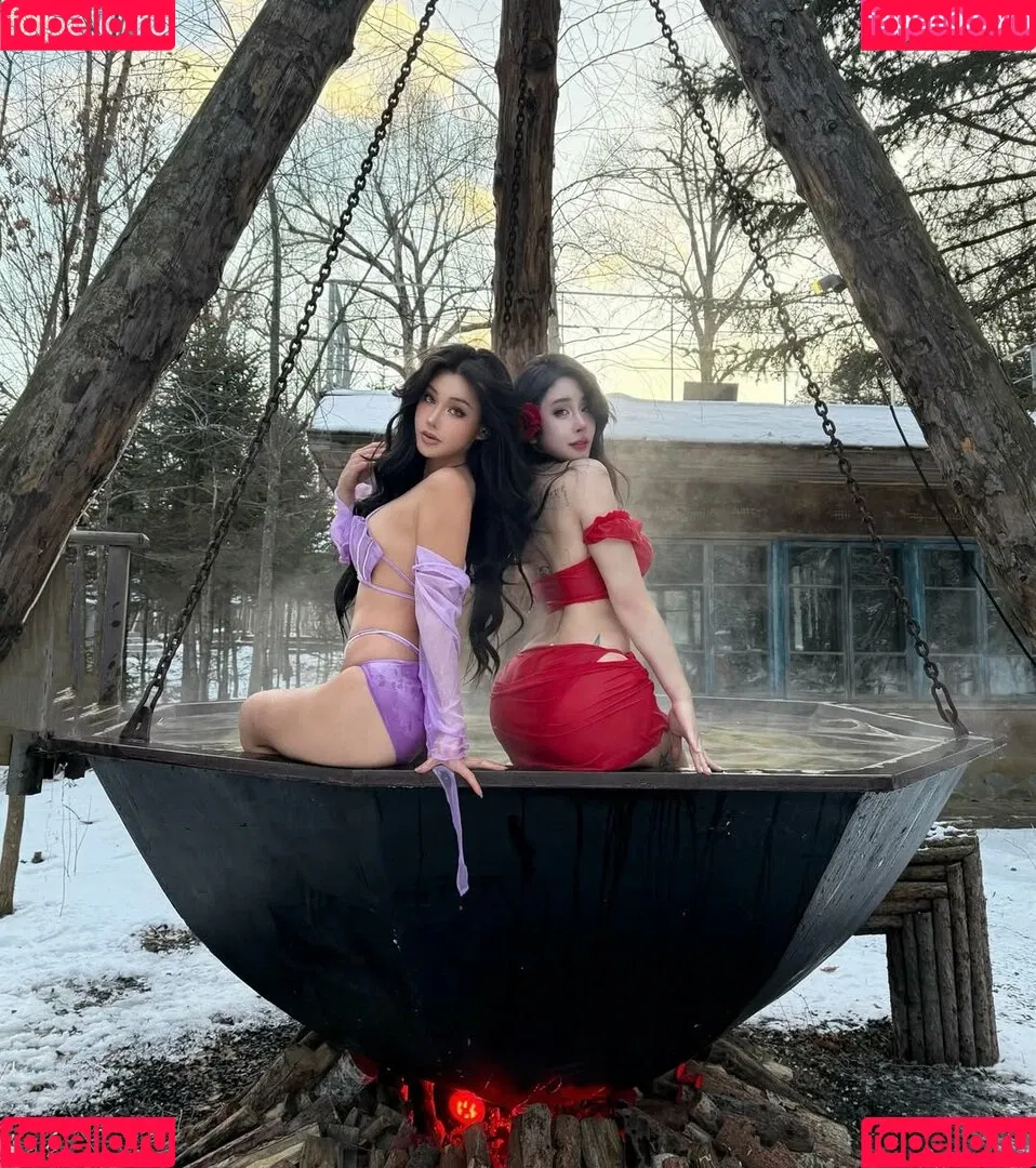 Hitomi Songyuxin / Lindsay78690789 / i_am_hitomi_1994 / songyuxinhitomi Onlyfans Photo Gallery 