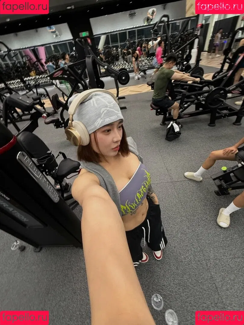 Hitomi Songyuxin / Lindsay78690789 / i_am_hitomi_1994 / songyuxinhitomi Onlyfans Photo Gallery 