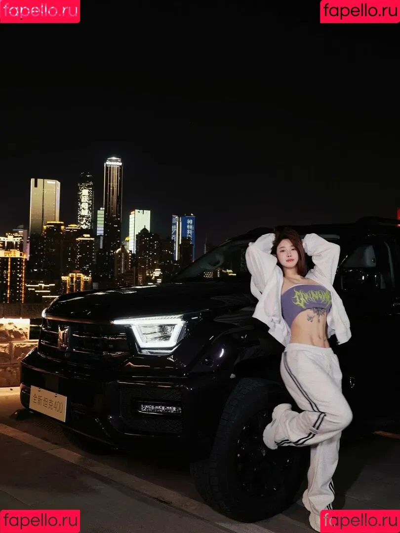 Hitomi Songyuxin / Lindsay78690789 / i_am_hitomi_1994 / songyuxinhitomi Onlyfans Photo Gallery 