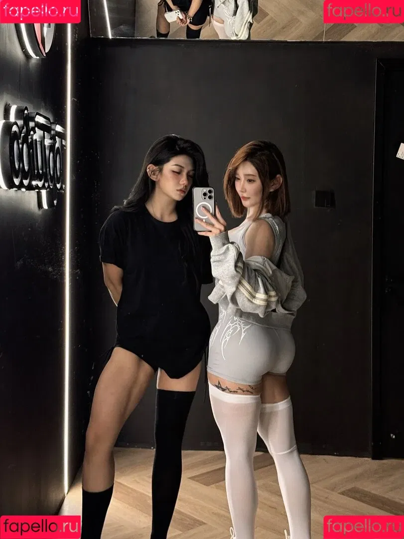 Hitomi Songyuxin / Lindsay78690789 / i_am_hitomi_1994 / songyuxinhitomi Onlyfans Photo Gallery 