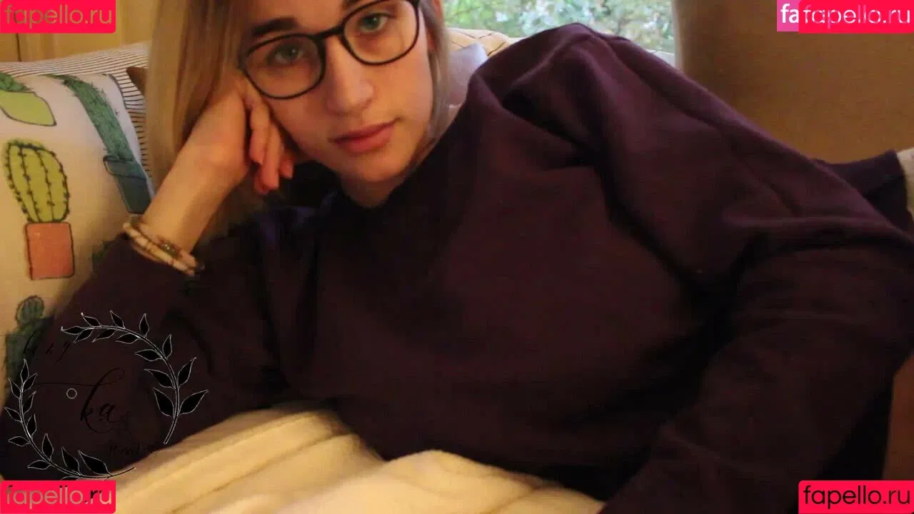 AuroraXoxo / KingAuraTV / xoxo.auroraxoxo Onlyfans Photo Gallery 