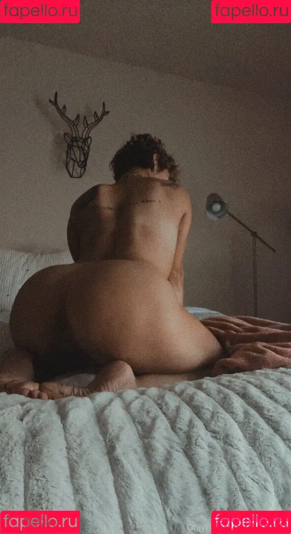 AuroraXoxo / KingAuraTV / xoxo.auroraxoxo Onlyfans Photo Gallery 