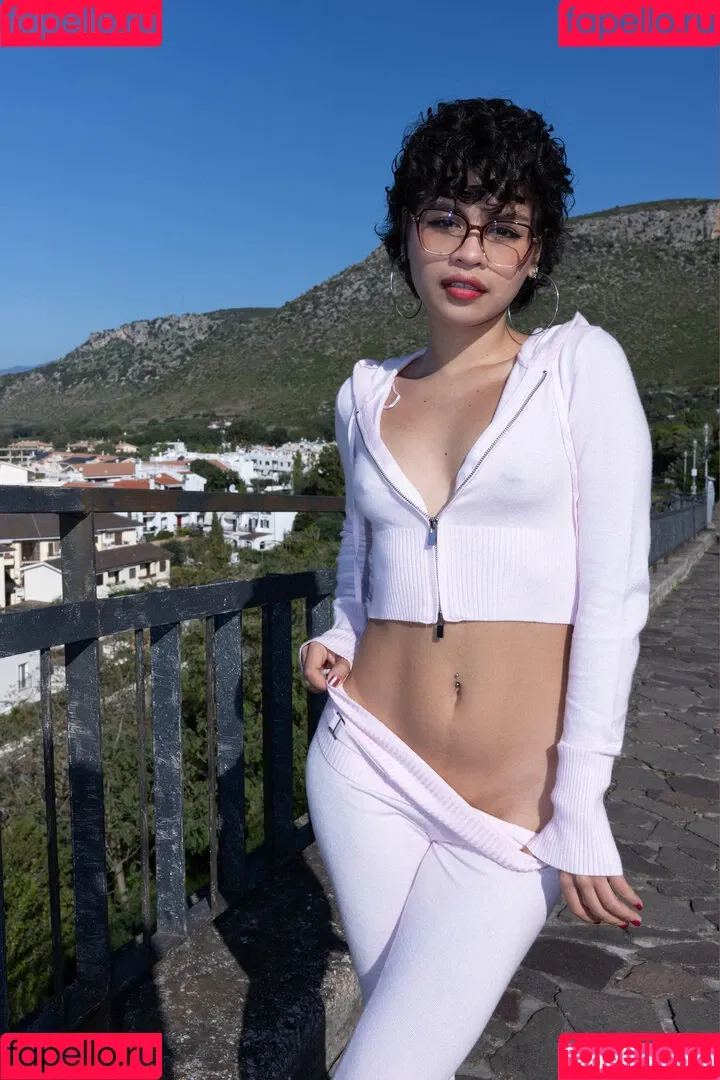 Baph Ley / Lilith Baph / Sophia Haywar / baphometlilith / theycalledherlilith Onlyfans Photo Gallery 