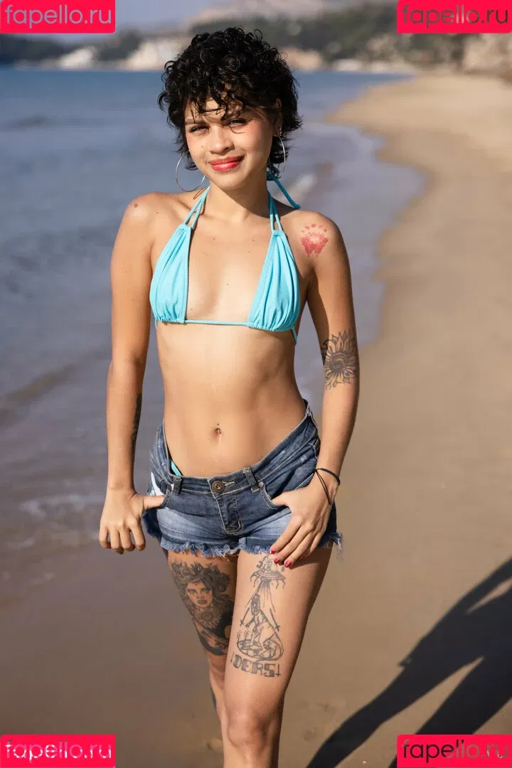 Baph Ley / Lilith Baph / Sophia Haywar / baphometlilith / theycalledherlilith Onlyfans Photo Gallery 