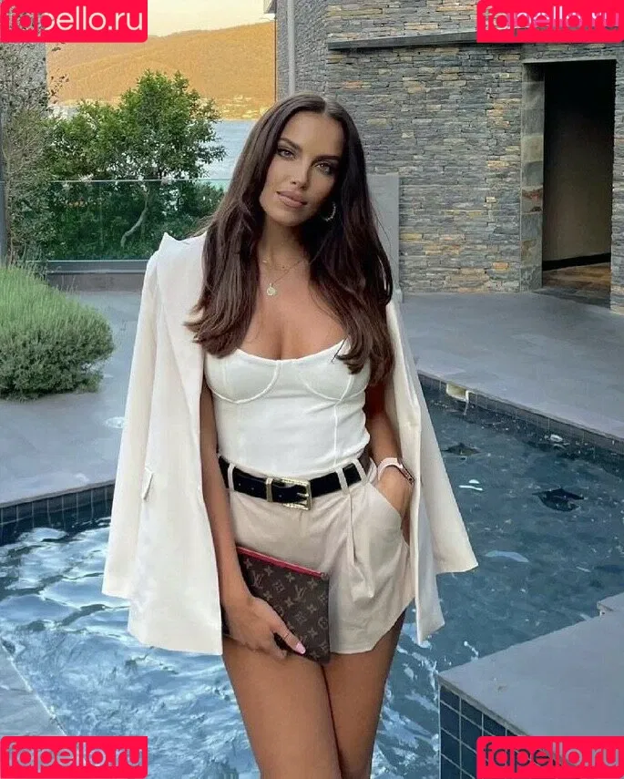 Simona Leskovska / simileskovska Onlyfans Photo Gallery 