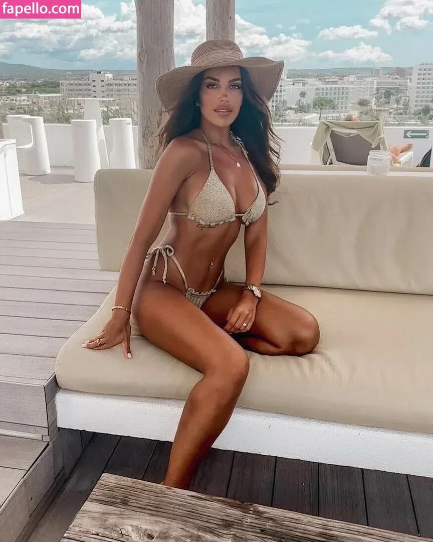 Simona Leskovska / simileskovska Onlyfans Photo Gallery 