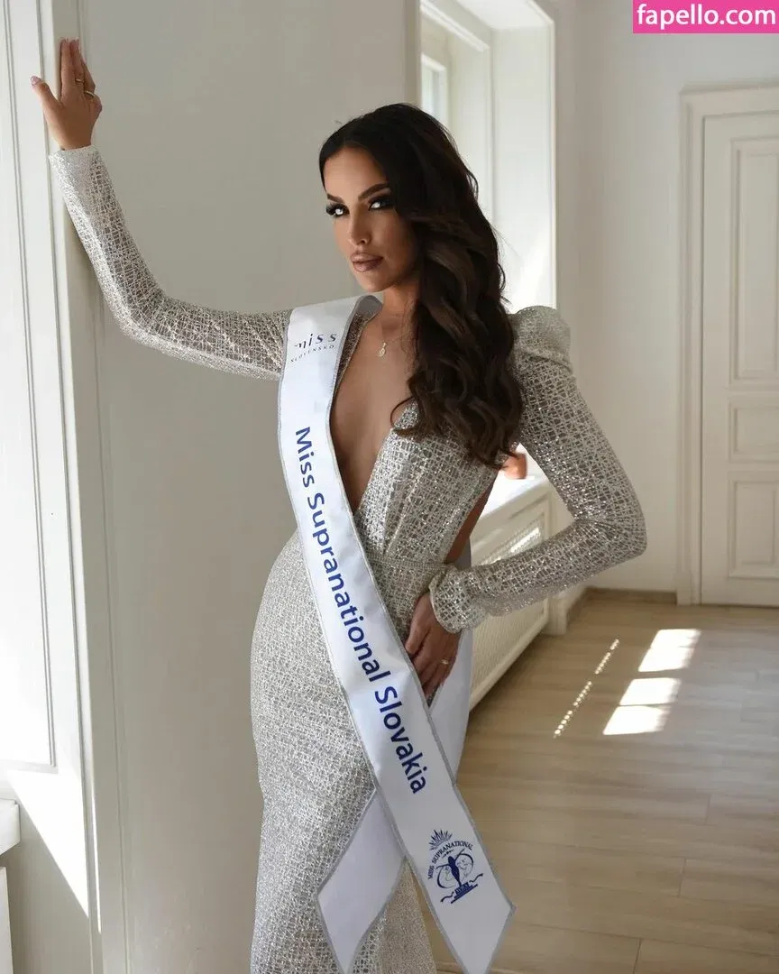 Simona Leskovska / simileskovska Onlyfans Photo Gallery 