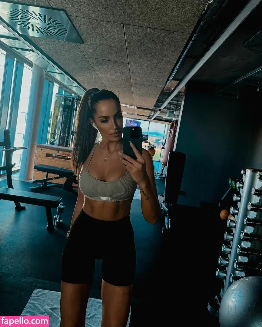 Simona Leskovska / simileskovska Onlyfans Photo Gallery 