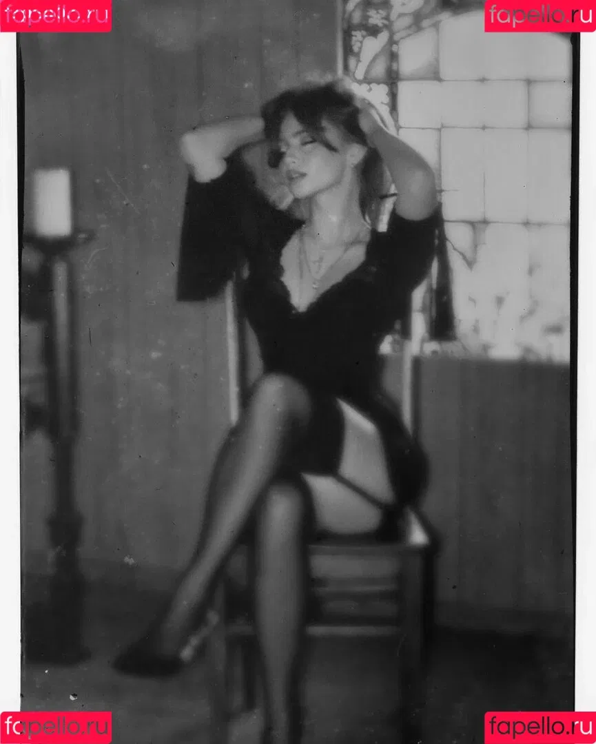 Renata Ri / Renatarii / renata_ri / renatarrii Onlyfans Photo Gallery 