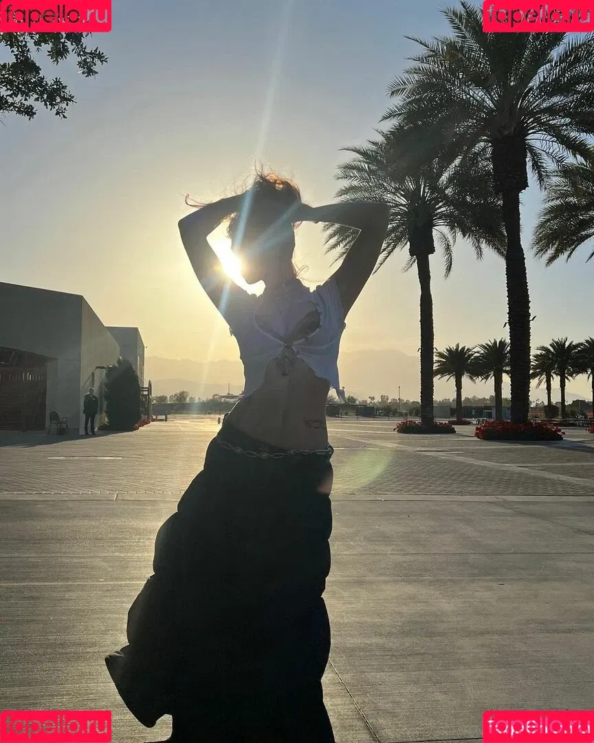 Renata Ri / Renatarii / renata_ri / renatarrii Onlyfans Photo Gallery 