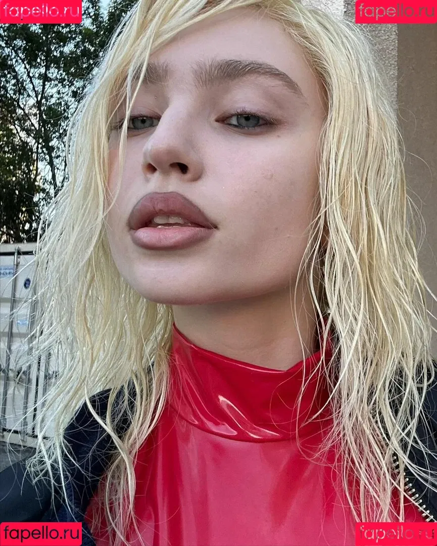 Renata Ri / Renatarii / renata_ri / renatarrii Onlyfans Photo Gallery 