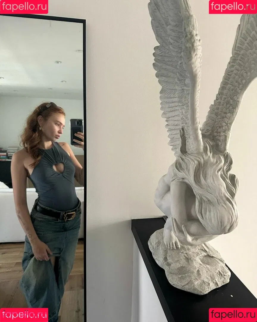 Renata Ri / Renatarii / renata_ri / renatarrii Onlyfans Photo Gallery 