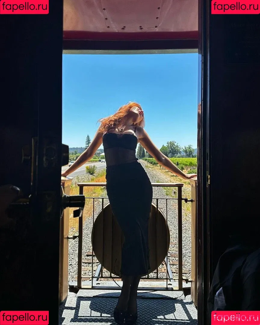Renata Ri / Renatarii / renata_ri / renatarrii Onlyfans Photo Gallery 