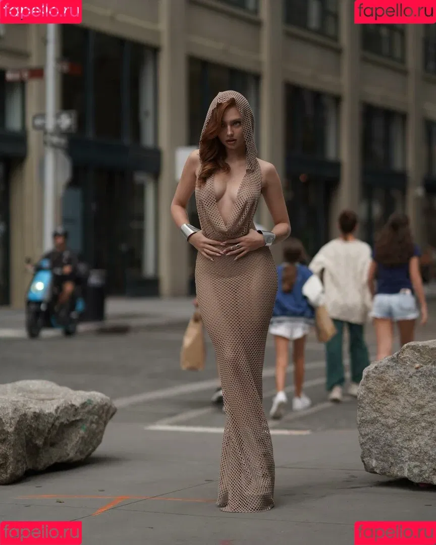 Renata Ri / Renatarii / renata_ri / renatarrii Onlyfans Photo Gallery 