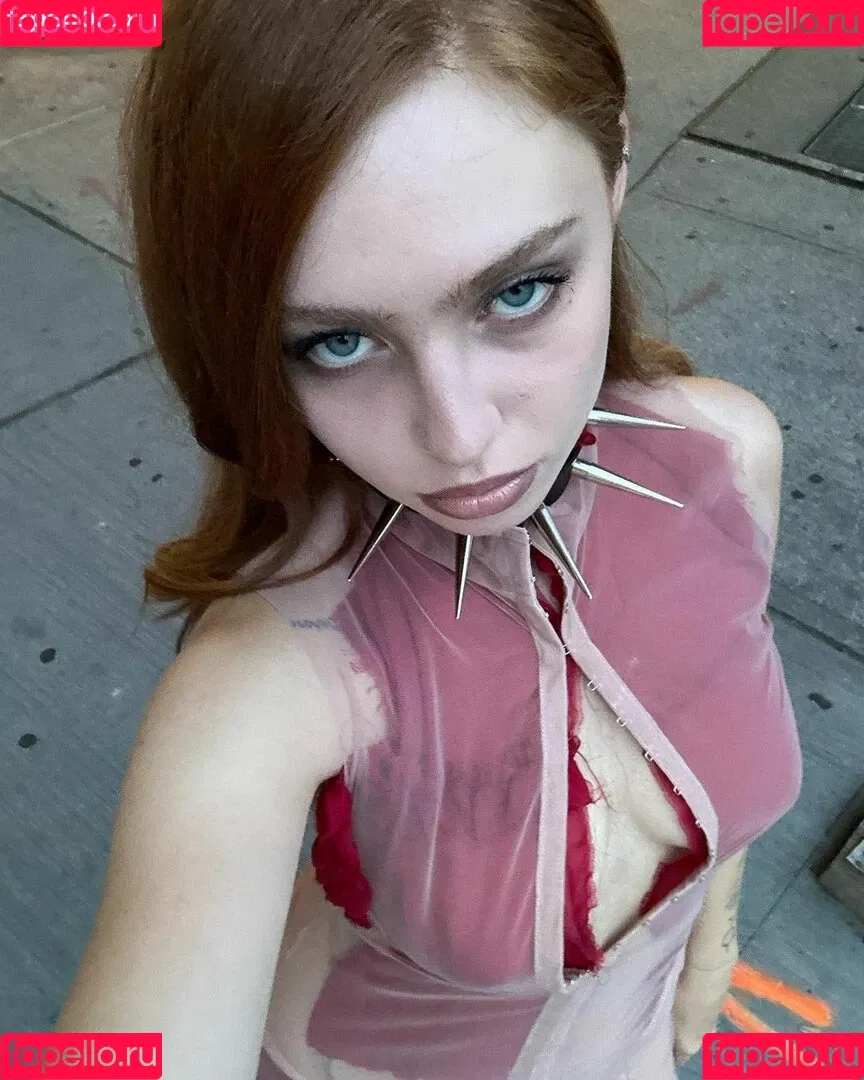 Renata Ri / Renatarii / renata_ri / renatarrii Onlyfans Photo Gallery 