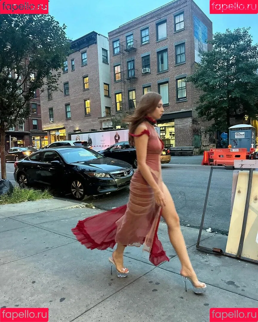 Renata Ri / Renatarii / renata_ri / renatarrii Onlyfans Photo Gallery 