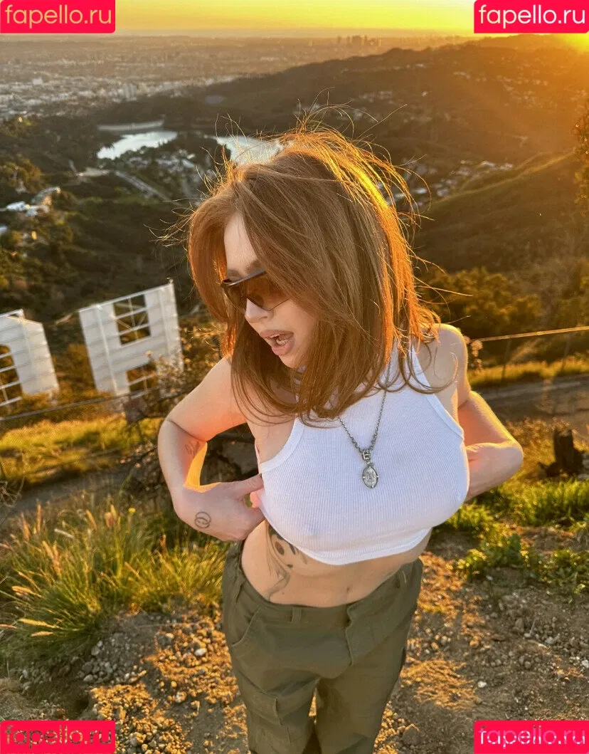 Renata Ri / Renatarii / renata_ri / renatarrii Onlyfans Photo Gallery 