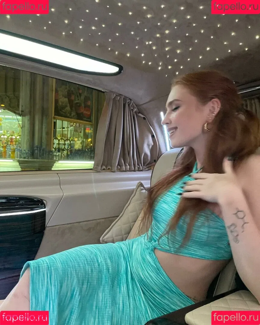 Renata Ri / Renatarii / renata_ri / renatarrii Onlyfans Photo Gallery 
