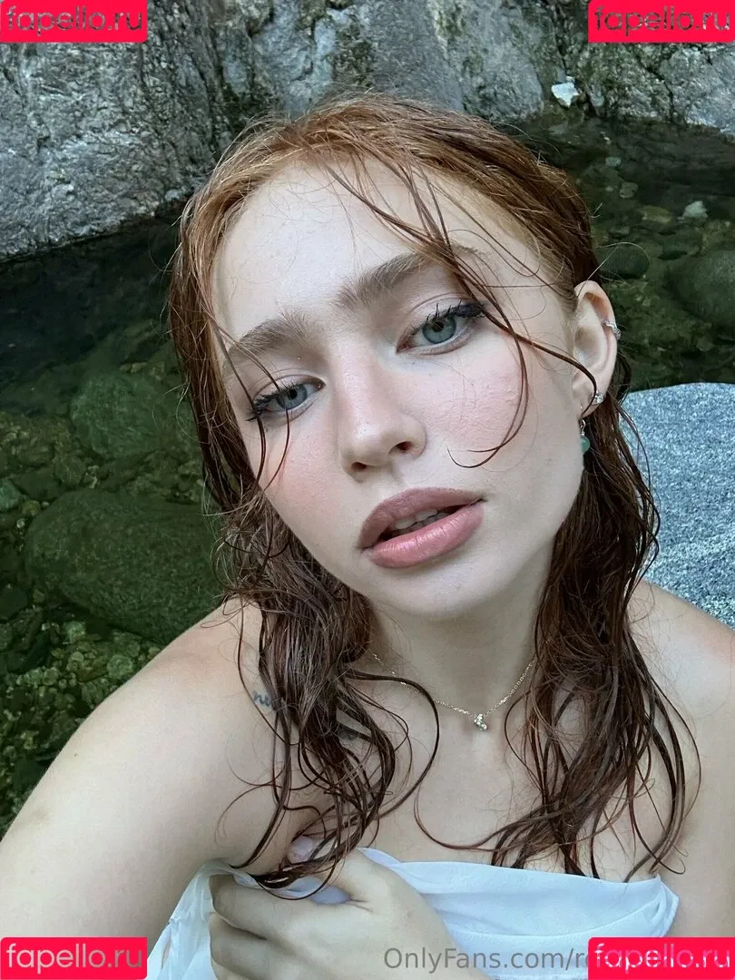 Renata Ri / Renatarii / renata_ri / renatarrii Onlyfans Photo Gallery 