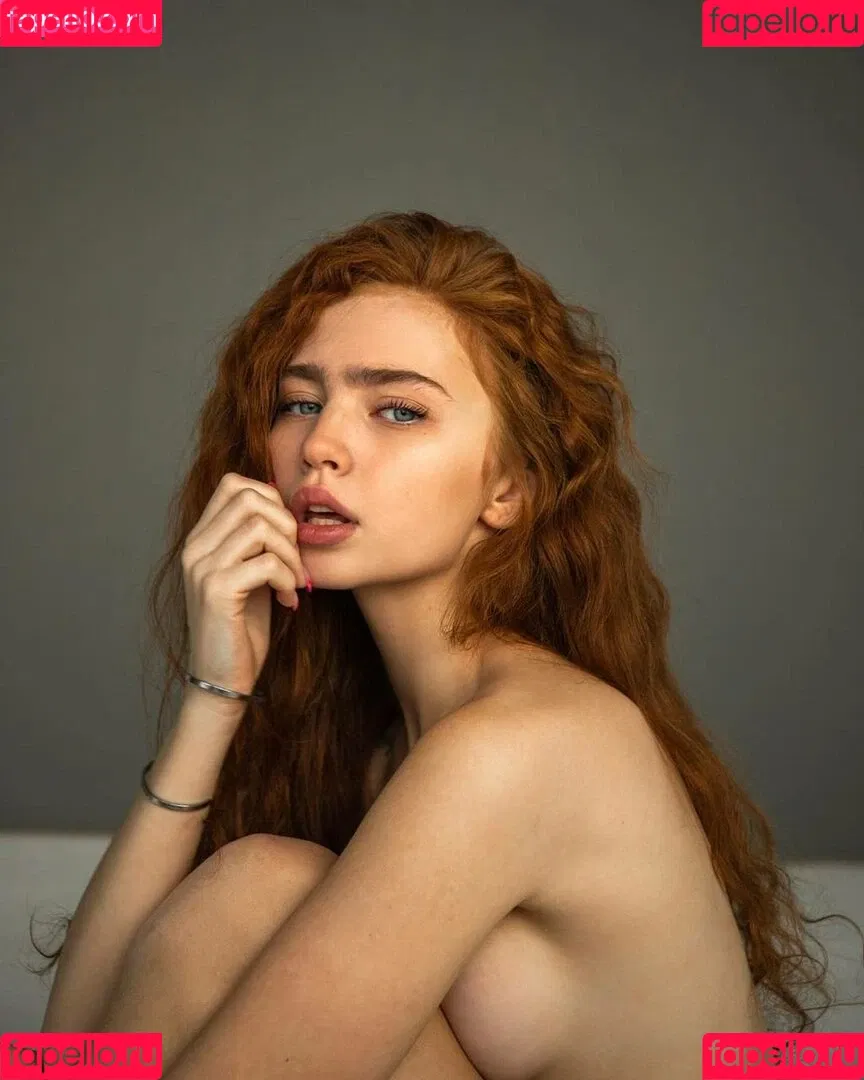 Renata Ri / Renatarii / renata_ri / renatarrii Onlyfans Photo Gallery 