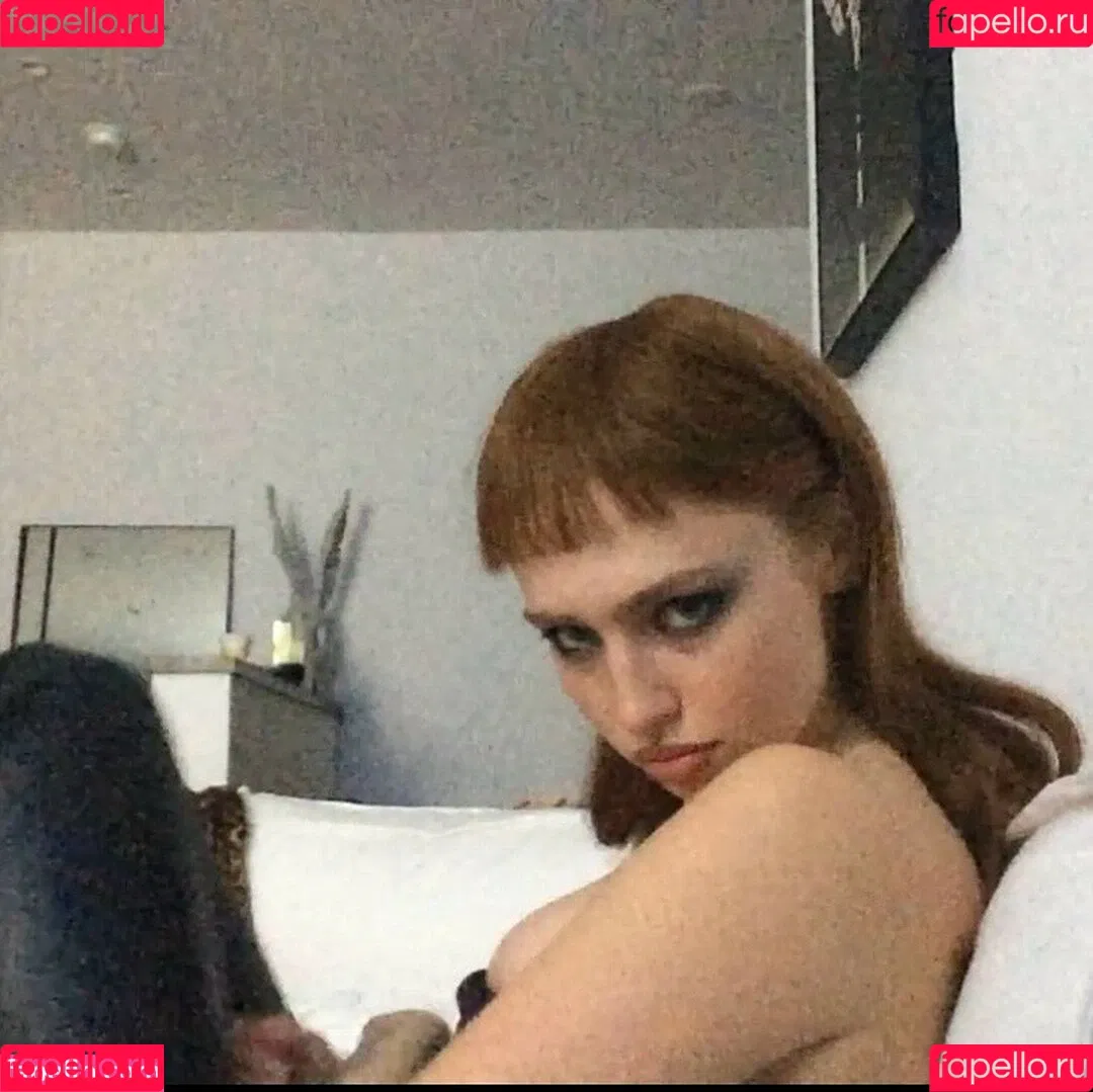Renata Ri / Renatarii / renata_ri / renatarrii Onlyfans Photo Gallery 