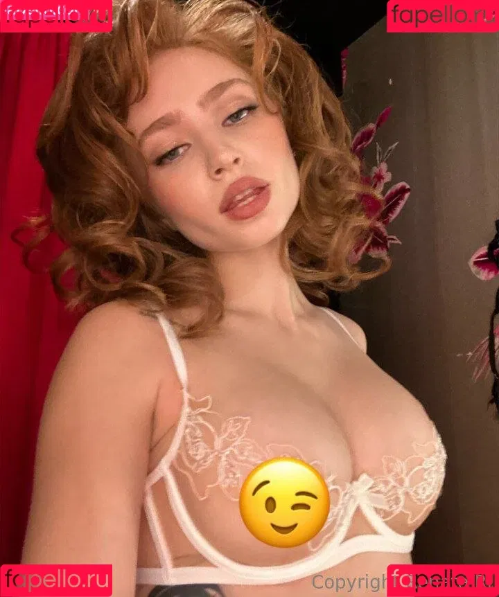 Renata Ri / Renatarii / renata_ri / renatarrii Onlyfans Photo Gallery 