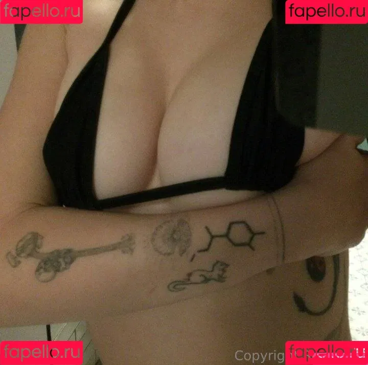 Renata Ri / Renatarii / renata_ri / renatarrii Onlyfans Photo Gallery 