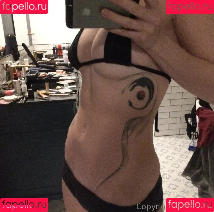 Renata Ri / Renatarii / renata_ri / renatarrii Onlyfans Photo Gallery 