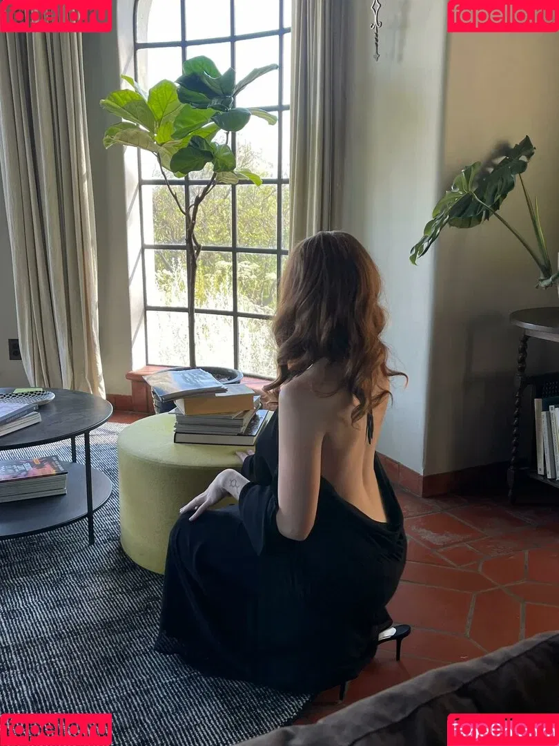 Renata Ri / Renatarii / renata_ri / renatarrii Onlyfans Photo Gallery 