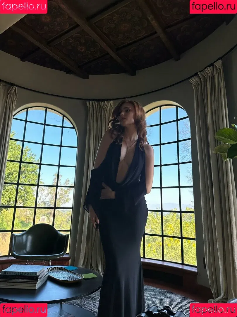 Renata Ri / Renatarii / renata_ri / renatarrii Onlyfans Photo Gallery 