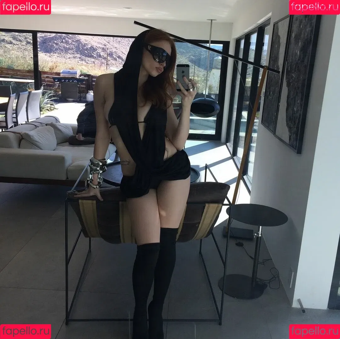 Renata Ri / Renatarii / renata_ri / renatarrii Onlyfans Photo Gallery 