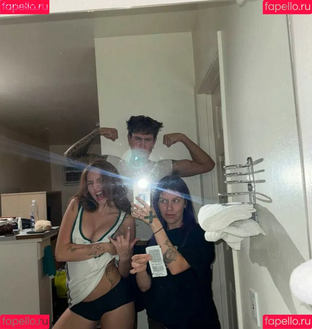 Renata Ri / Renatarii / renata_ri / renatarrii Onlyfans Photo Gallery 