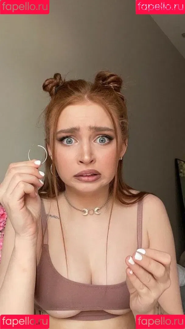Renata Ri / Renatarii / renata_ri / renatarrii Onlyfans Photo Gallery 